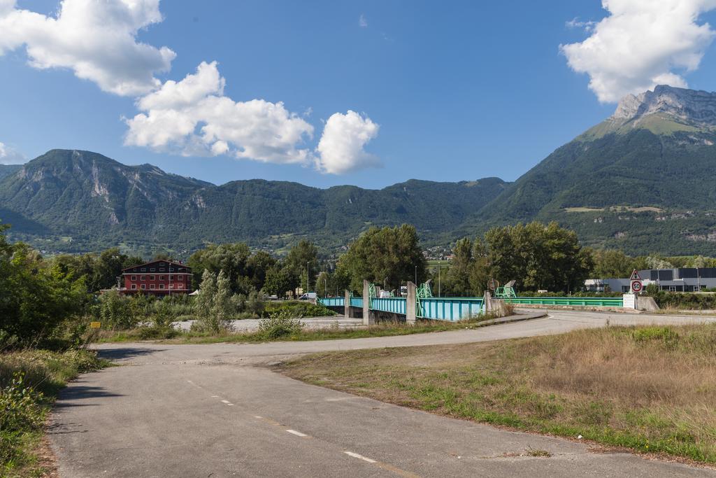 Maison De Savoie Saint-Pierre-dʼAlbigny Pokoj fotografie